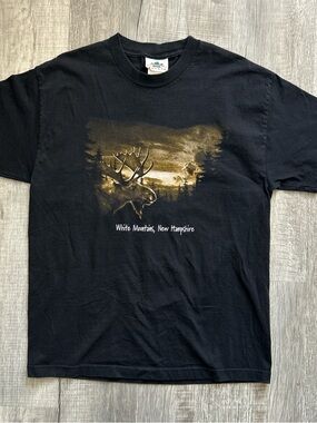 Black vintage moose outdoorsy graphic tee New Hampshire white mountains
